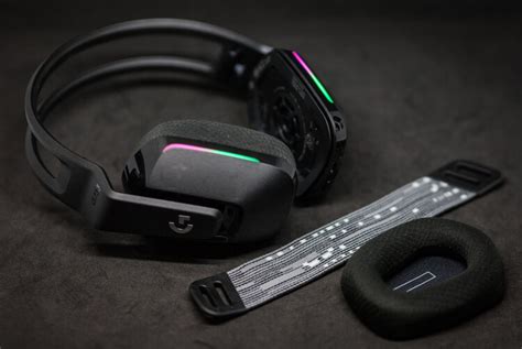 Обзор Logitech G733 – беспроводные игровые наушники