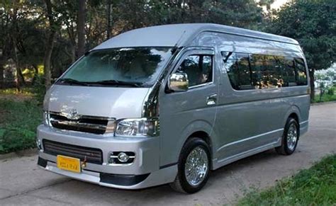 9 Seater Toyota Luxury Van Hire Toyota Commuter Van On Rent