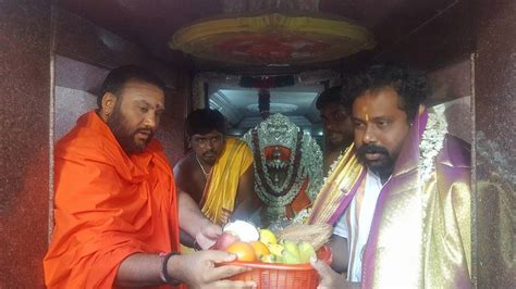 Met Sri SHAMBHUNATHA SWAMIJI of... - Hassan Sai Baba Mandir
