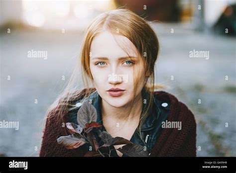 Portrait De Femme Rousse Banque De Photographies Et Dimages Haute