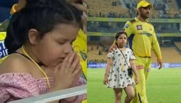 MS Dhoni S Daughter Ziva S Photo Praying With Folded Hands Goes Viral