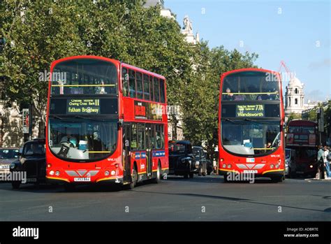 London Buses Hi Res Stock Photography And Images Alamy