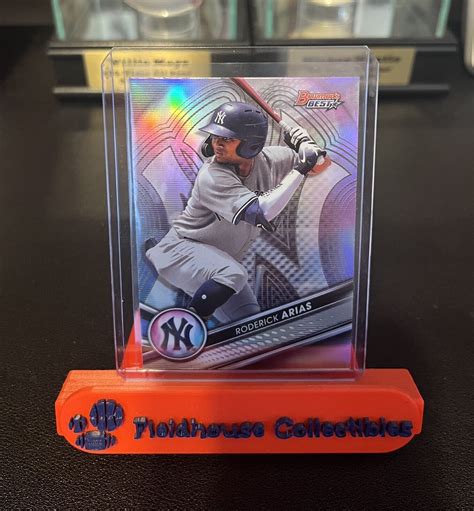 Bowman S Best Top Prospects Base Refractor Tp Roderick Arias