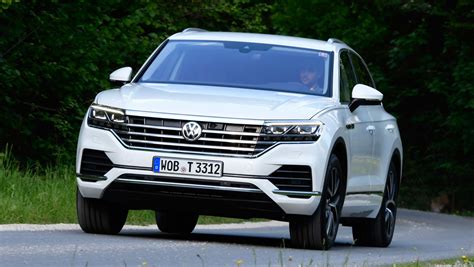 New Volkswagen Touareg Review Pictures Auto Express