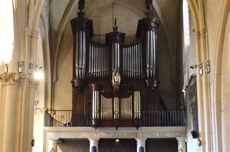 Orgue de tribune église Saint Nicolas Pertuis Vaucluse