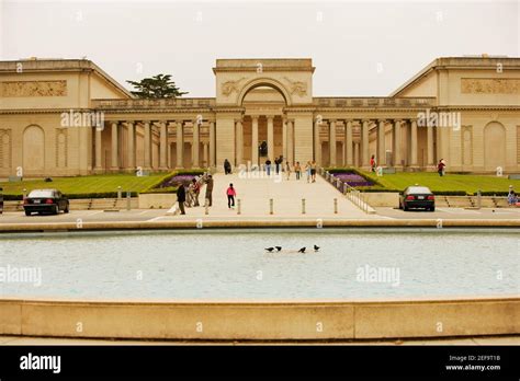 Tourists at a palace, California palace of the Legion of Honor, San ...