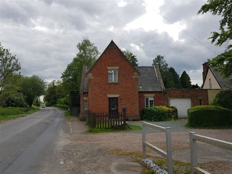 Railway Cottage Kingsland Jeff Gogarty Cc By Sa 2 0 Geograph