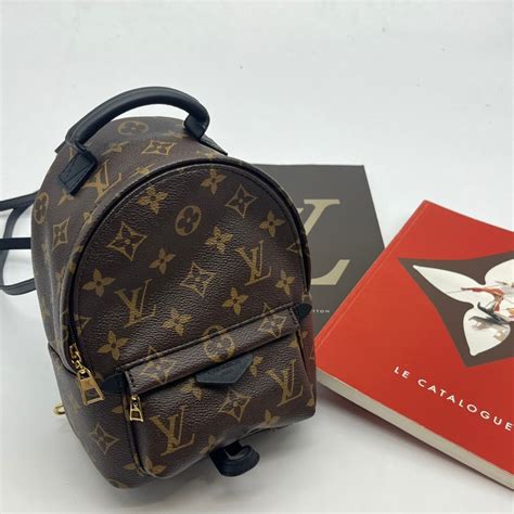 【哈極品】美品《louis Vuitton Lv 老花字紋 Palm Springs Mini迷你後背包斜背包手提包 蝦皮購物