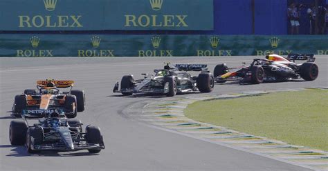 Checo Pérez Queda Tercero En El Sprint De Brasil Y Estira Su Ventaja Sobre Lewis Hamilton