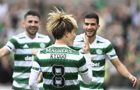 Pin By Kaye Alexander On The Bhoys Celtic Fc Celtic Sports Jersey