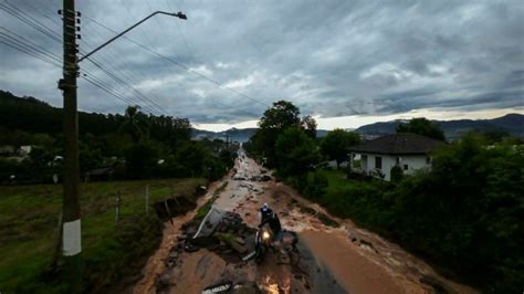 Muertos Y Desaparecidos Dejan Lluvias En El Sur De Brasil Mediatiko