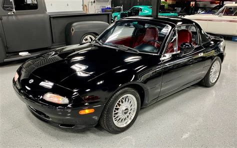 K Mile Roadster Mazda Miata Le Barn Finds