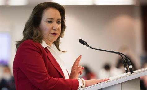 UNAM recuerda que Yasmín Esquivel aún tiene juicios pendientes