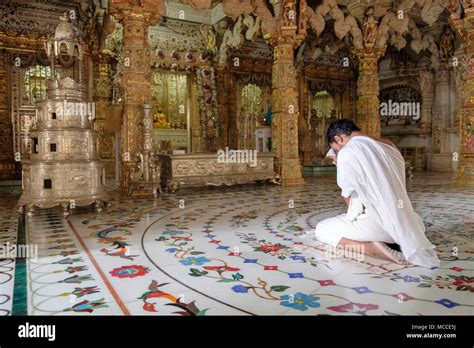 Shree shankheshwar parshwanath hi-res stock photography and images - Alamy