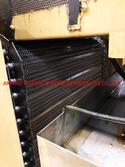 Stainless Steel Wire Mesh Conveyor Belt For Pasteurization Production