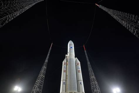 Europa EEUU y Canadá lanzan al espacio el James Webb el mayor