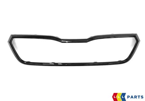 New Genuine Skoda Fabia Mk Front Bumper Centre Grille Surround Trim