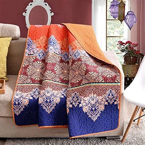 Exclusivo Mezcla Cotton Boho Stripe Quilted Throw Blanket Reversible