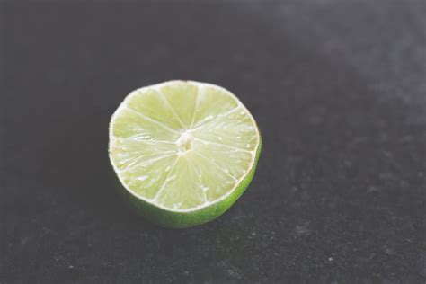 Slice Grapefruit · Free Stock Photo