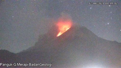 Gunung Merapi Kali Luncurkan Lava Ke Barat Daya Jarak Terjauh