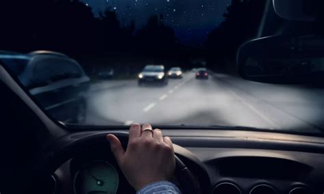 Tips Mengendarai Mobil Di Malam Hari Supaya Liburan Tetap Aman Dan