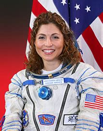 Anousheh Ansari Wins The National Space Society S Space Pioneer Award