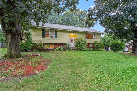 House Of The Week Raised Ranch In Albany