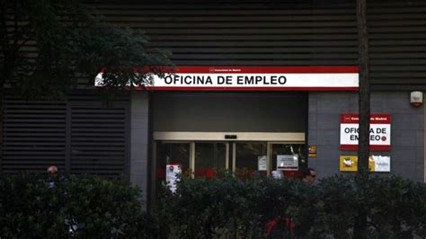 El mercado laboral suma 220 000 empleos y marca un récord con 21 3