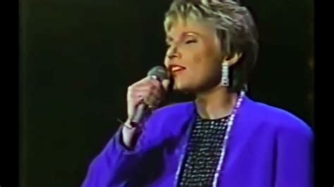 Anne Murray I Just Fall In Love Again 1979 Live Youtube