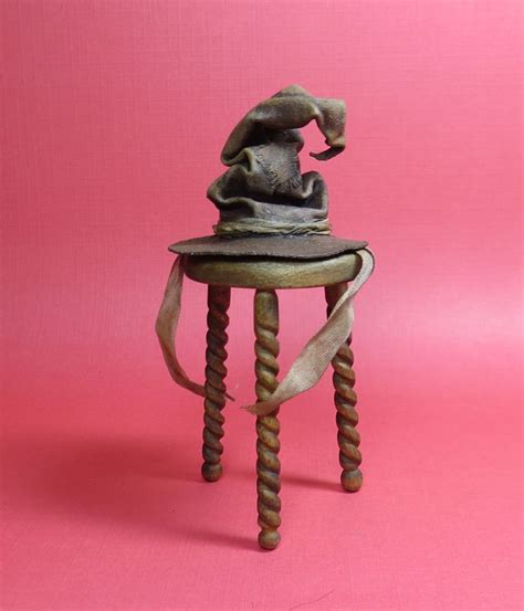 Sorting Hat And Stool By The Creagers 1 12 Scale Harry Potter In Miniature Pinterest