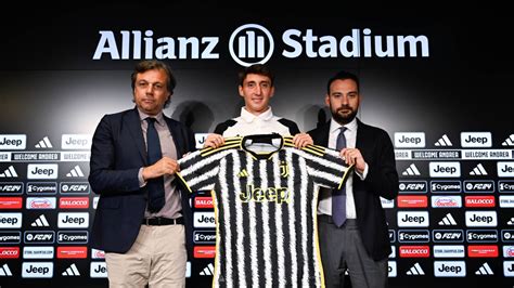 Andrea Cambiasos Presentation Video Juventus