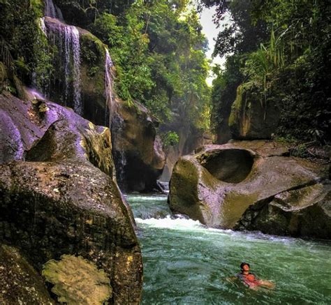 Air Terjun Nyarai Wisata Alam Nan Indah Di Padang Pariaman Indonesia