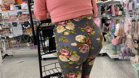 Best GILF Ass You Will See All Week Spandex Leggings Yoga Pants Forum