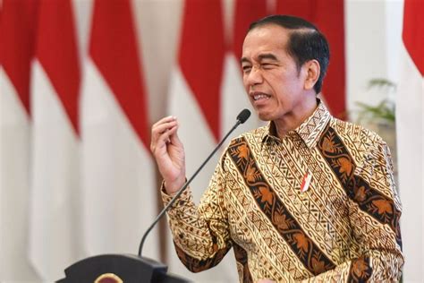 Komarudin Watubun Tegaskan Jokowi Dan Gibran Tak Lagi Kader Pdi P