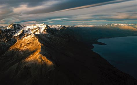 Idyllic Landscape Brown Mountains Lake Wakatipu Sky K Non Urban