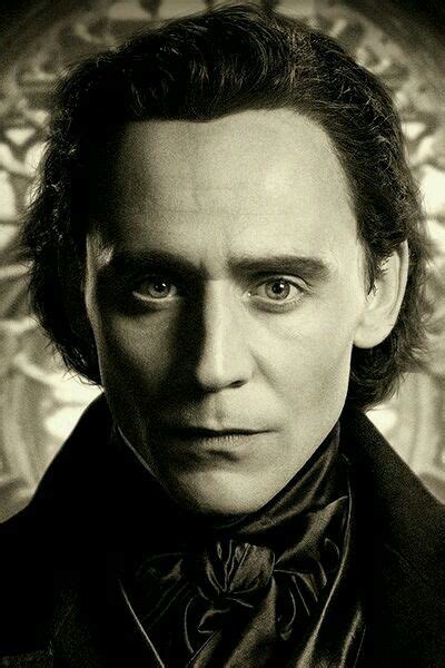 Tom Hiddleston As Crimson Peak S Sir Thomas Sharpe Tom