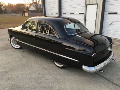 1950 Ford Custom Deluxe Tudor Sedan Flathead V8 4spd 12V Conversion