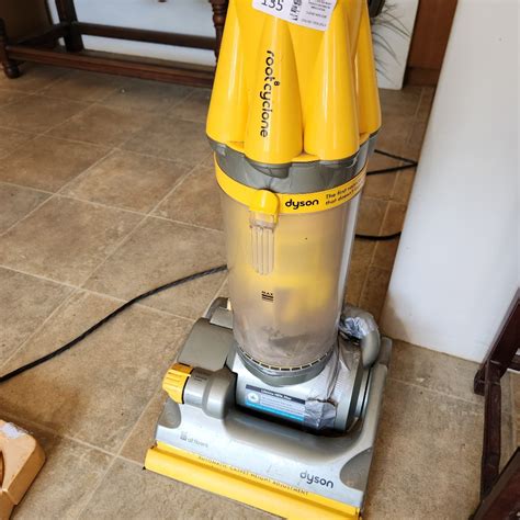 N135 Dyson Root Cyclone Vacuum Works Leftover Treasures