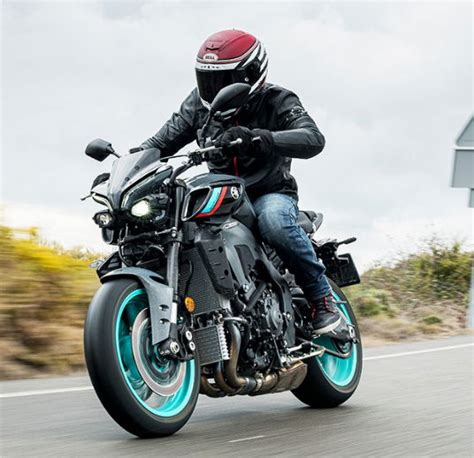 Top Naked Motorr Der Der Oberen Mittelklasse Bis Ps