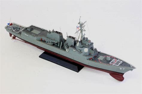 【未使用】 完成品・1700・アメリカ海軍・アレイ・バーグ級ミサイル駆逐艦・ddg 97『ハルゼー』フライトⅡa後期甲板の落札情報詳細