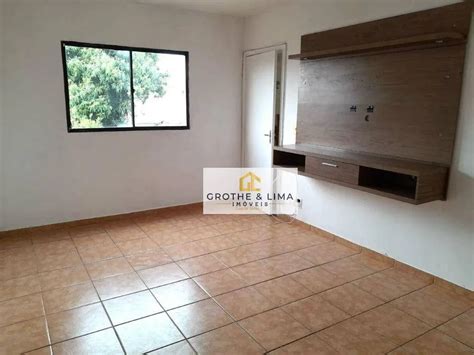 Apartamento na Rua dos Pardais Vila Tatetuba em São José dos Campos