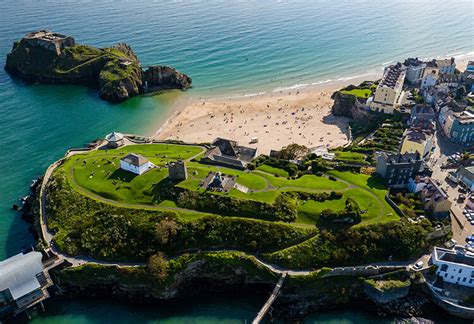 Beautiful Pembrokeshire Castles To Visit Fbm Holidays