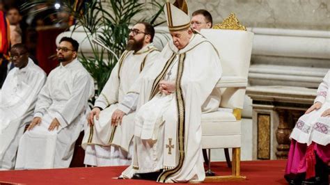 El papa Francisco canonizó a Mama Antula en el Vaticano y la convirtió