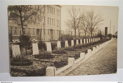 Cimetières militaires MILITARIA sans légende TOMBES CIMETIERE