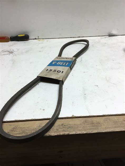 Goodyear 15501 Accessory Drive V Belt Ebay