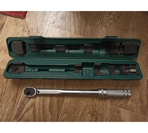 Динамометрический ключ Jonnesway T04080 3/8" 20-110 НМ 47306 - выгодная ...