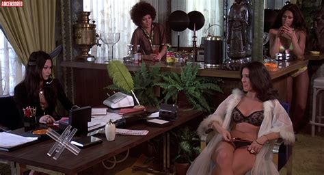 Naked Leslie Mcray In Coffy
