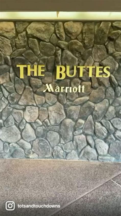 The Buttes Marriott. Quick resort tour of this Marriott resort right ...