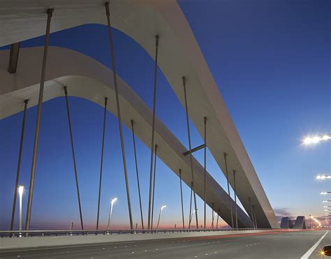 Gallery of Sheikh Zayed Bridge / Zaha Hadid Architects - 20