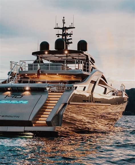 Pin De Marios R En Yacht And Ship Diseño De Yates Yates De Lujo Yates